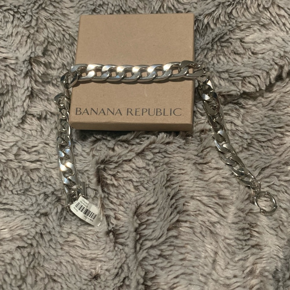 Banana republic choker